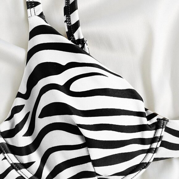 Womens Vacay Zebra Striped Underwire Bikini Swimsuit - Picture 2 of 4